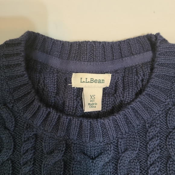 L.L.Bean Double L® Mixed-Cable Sweater Size XS, Navy blue - Picture 3 of 6